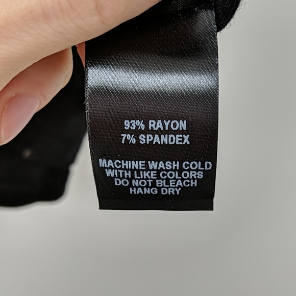 Lulu's Black Midi dress - Picture 4 of 4